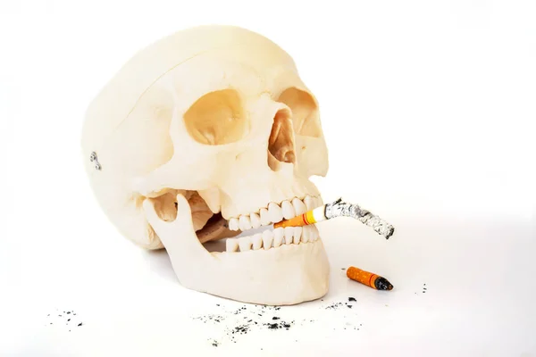 喫煙は殺しタバコはやめて 喫煙の概念 — ストック写真