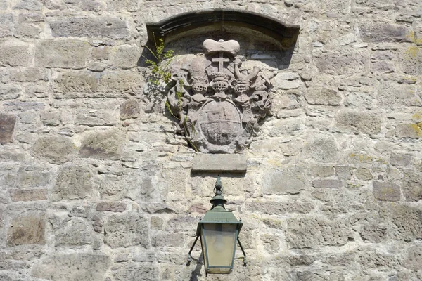 Fal Címerrel Szent Mihály Templomban Fuldában — Stock Fotó