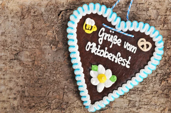 Original Bavarian Oktoberfest Gingerbread Heart Real Brown Bark — Stockfoto