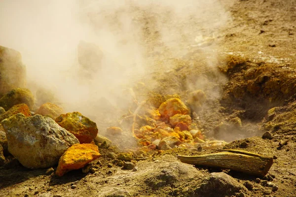 Volcanismo Manantiales Azufre Los Campos Flema Cerca Náufragos —  Fotos de Stock