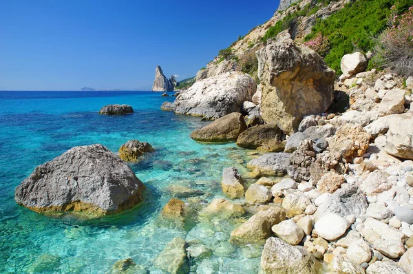 Uno Scatto Paesaggistico Molto Professionale Sardina Acqua Turchese Cristallina Regione — Foto Stock