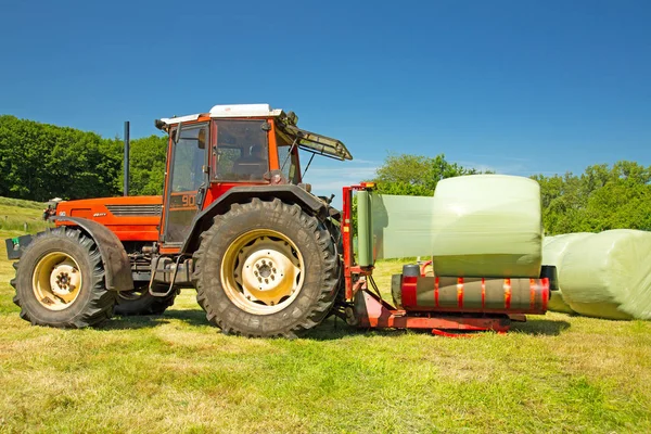 Campo Maíz Con Fardos Agricultura — Foto de Stock