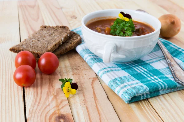 Carne Boi Guisado Goulash Servido Mesa — Fotografia de Stock