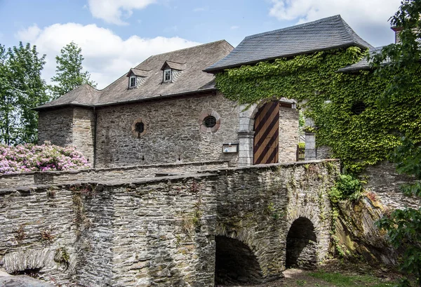 Zamek Schnellenberg Obecności — Zdjęcie stockowe