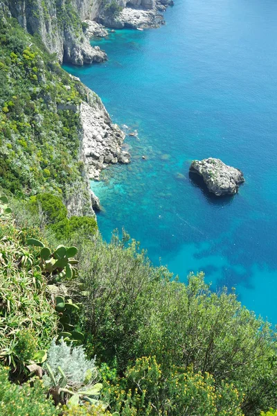 Klippor Capri — Stockfoto