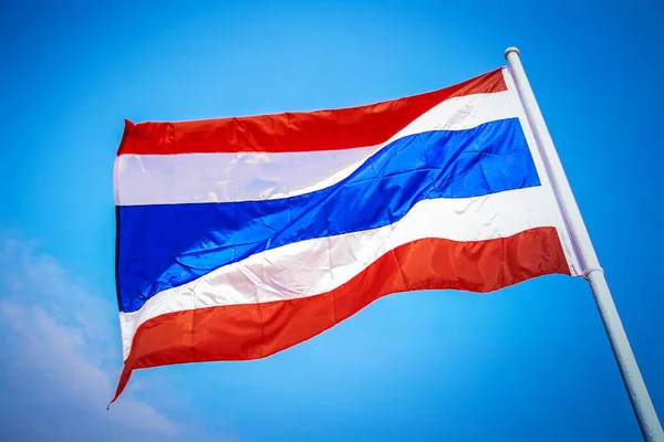 Flagga Thailand Klarblå Himmel Sommartid Plats Bangkok Thailand — Stockfoto