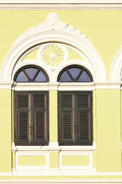 百达金庙宇的窗台 窗台和切口 — 图库照片