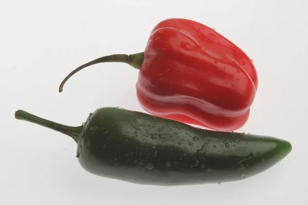 Red Habanero Green Jalapeno — Stock Photo, Image