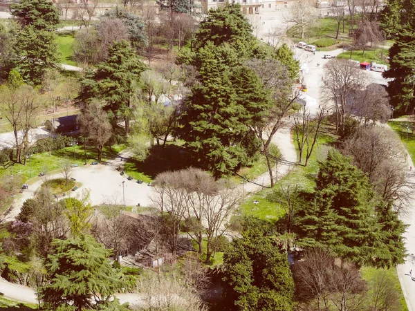Vintage Patrząc Widok Parku Parco Sempione Mieście Mediolan Włoszech — Zdjęcie stockowe