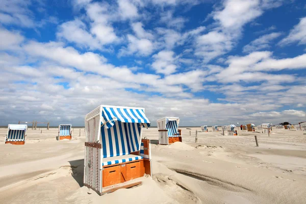 Panier Plage Sur Côte — Photo