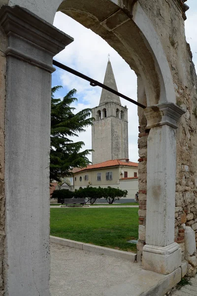 Porec Istria Croatia Church Steeple Old Town Architecture Tall Buildings — Stock Photo, Image