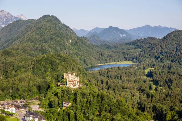 Schloss Hohenschwangau Mit Alpsee Und Schwansee — Stockfoto