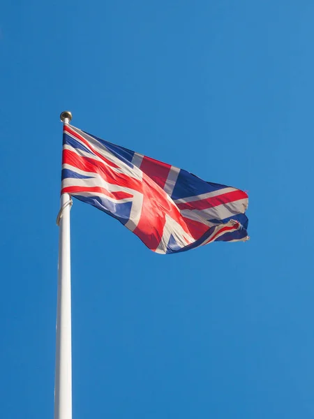 Nationale Vlag Van Het Verenigd Koninkrijk Europa Drijft Wind Blauwe Rechtenvrije Stockafbeeldingen