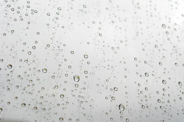 雨点落在倾斜的窗户上 浅色Dof — 图库照片