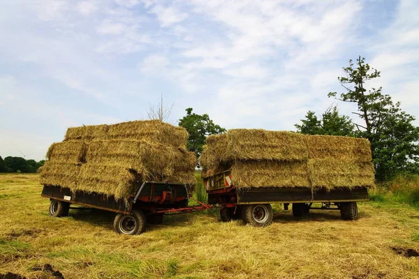 Straw Bales Traktoranhaenger — Stock Photo, Image