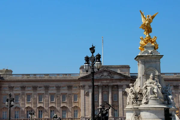 Monumento Victoria Frente Palacio Buckingham — Foto de Stock