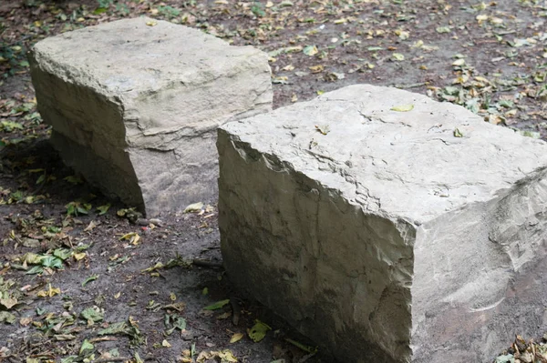 市内の遺跡にある古い石のブロック — ストック写真