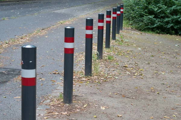 Recinzione Stradale Nel Parco — Foto Stock