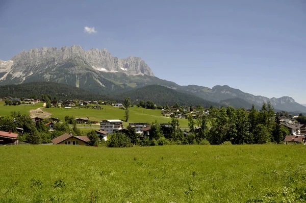 Vista Panorámica Del Majestuoso Paisaje Los Alpes —  Fotos de Stock