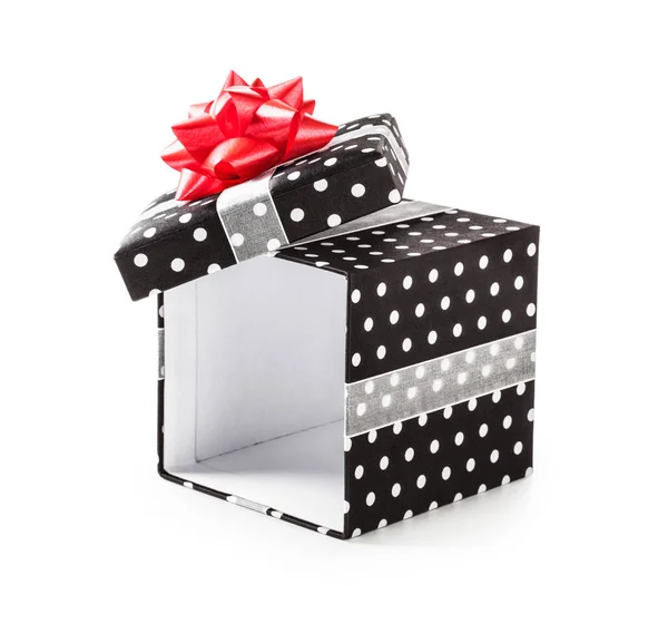 打开装有白点和红丝带弓的黑色礼品盒 假日礼物 在白色背景上隔离的对象 收割路径 — 图库照片