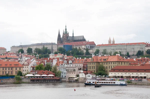 Bela Perspectiva Antiga Praga Partir Ponte Charles — Fotografia de Stock