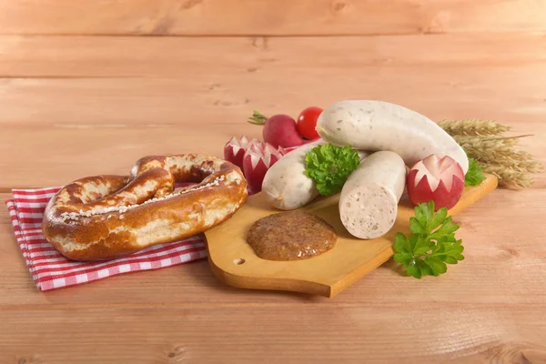 White Sausage Breakfast Sausages Pretzels Sweet Mustard Wooden Board — Stock Photo, Image
