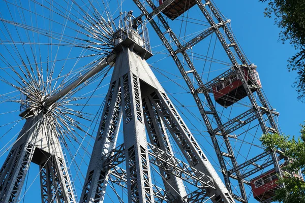 giant ferris wheel,landmark before the vienna prater