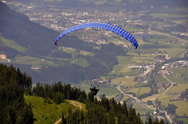 Aerial View Paragliding Mountains — Stock Photo, Image