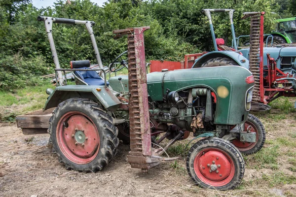 Tracteurs Sur Terrain — Photo