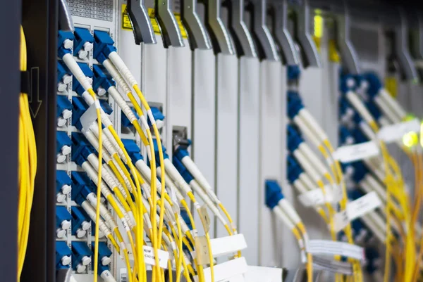 Glasfaser Mit Servern Einem Technologie Rechenzentrum — Stockfoto