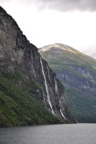 Norveç Doğa Manzarası Arka Planı Üzerine — Stok fotoğraf