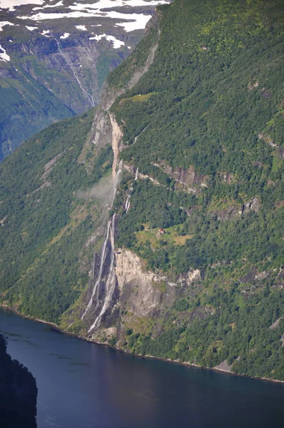 Norveç Doğa Manzarası Arka Planı Üzerine — Stok fotoğraf