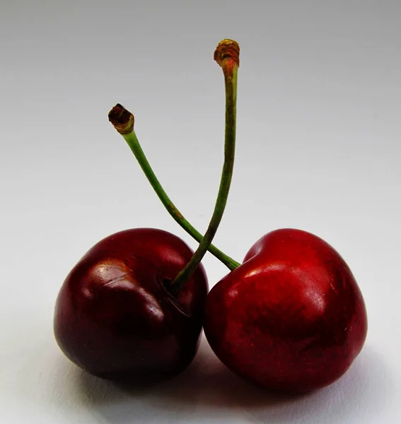 Cerises Rouges Fraîches Sur Fond Gros Plan — Photo