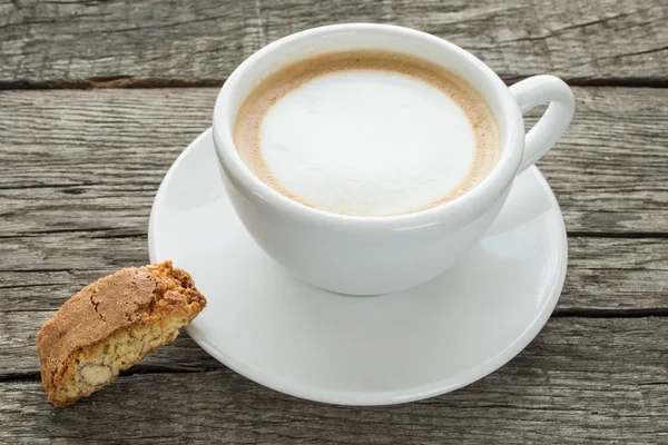 Cappuccino Dengan Crema Dan Cantucinni — Stok Foto