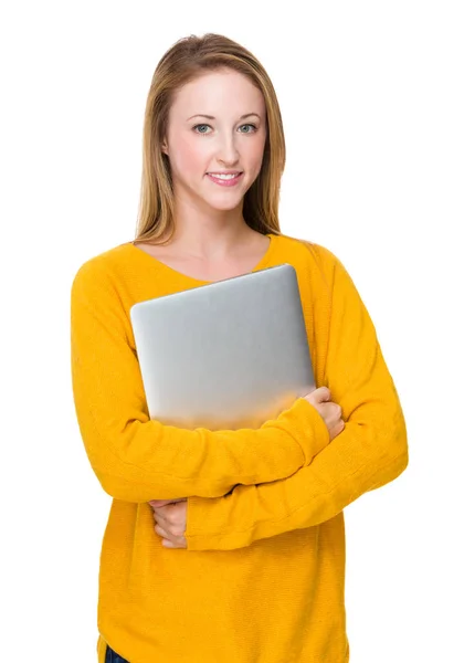 Mulher Branca Segurar Com Computador Portátil — Fotografia de Stock