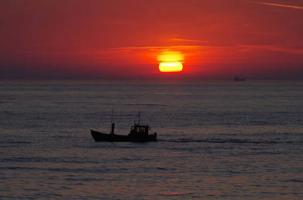 Sunrise Sea Boat — Stock Photo, Image