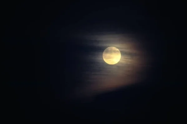 月球在天空中的相位 天然卫星 — 图库照片