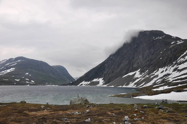 挪威是一个斯堪的纳维亚国家 由高山 冰川和沿海深峡湾组成 — 图库照片
