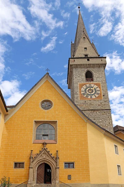 Iglesia Orsulina Brunico — Foto de Stock