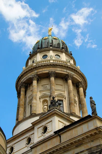 Malerischer Blick Auf Majestätische Kathedralenarchitektur — Stockfoto