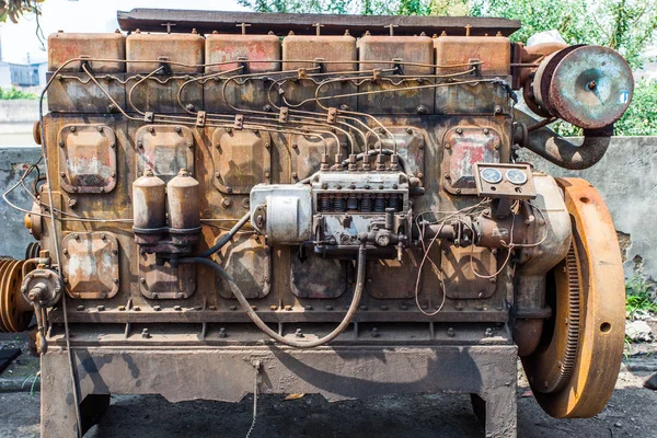 Oude Roestige Motor Van Een Auto — Stockfoto