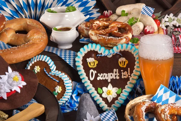 Viele Typisch Bayerische Speisen Bild Brezeln Lebkuchen Und Weißwurst — Stockfoto