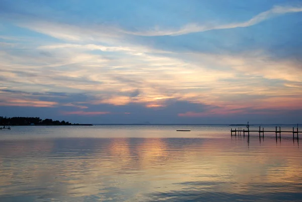 Відбиваючи Воду Барвистим Заходом Сонця Солонуватому Острові Оланд Балтійському Морі — стокове фото