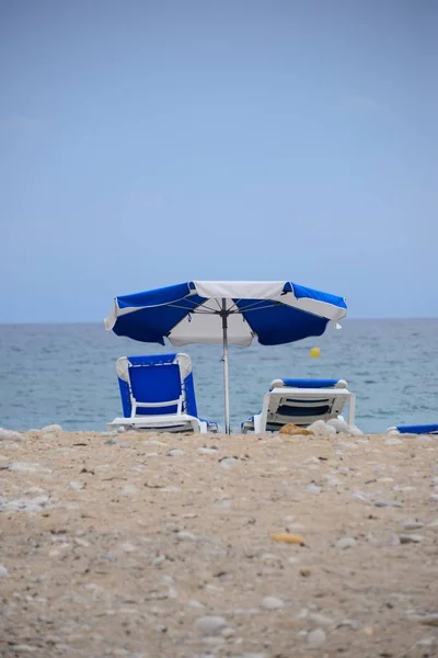 Пляжні Стільці Парасолька Морі — стокове фото
