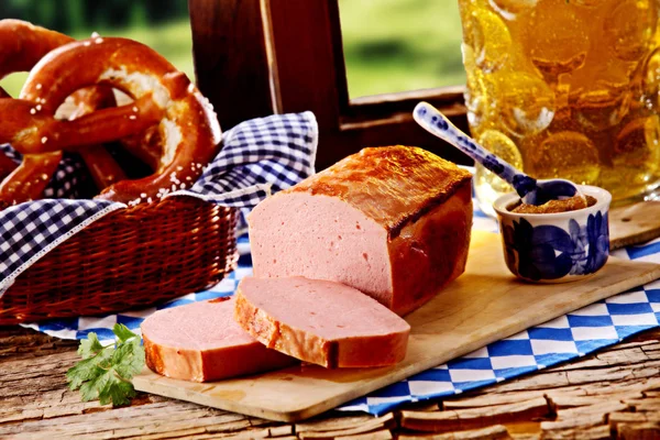 Νόστιμο Βαυαρικό Γεύμα Ταβέρνας Σπέσιαλ Βοδινό Και Χοιρινό Ρολό Που — Φωτογραφία Αρχείου