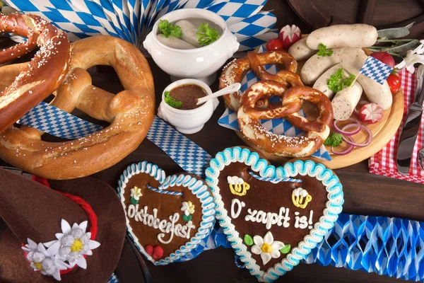 Viele Typisch Bayerische Speisen Bild Brezeln Lebkuchen Und Weißwurst — Stockfoto