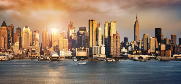 New York City Panorama Městskými Mrakodrapy Při Západu Slunce Usa — Stock fotografie