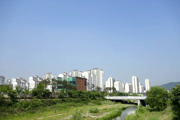 Vista Panorâmica Majestosa Cidade Urbana — Fotografia de Stock