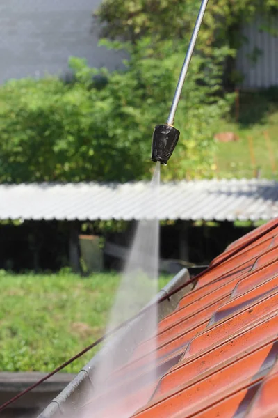 Roof Cleaning High Pressure Cleaners — Stock Photo, Image