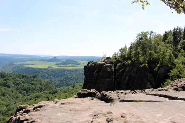 Elbsandsteingebirge Views 岩と森 Malerweg Saxon Switzerland — ストック写真